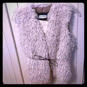 Juniors Vest NWT